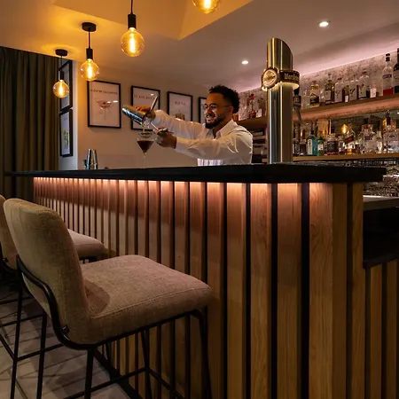 Alp Art Monthey Ξενοδοχείο με διαμερίσματα 3*