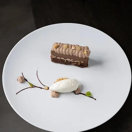 Ξενοδοχείο με διαμερίσματα Alp Art Monthey 3*